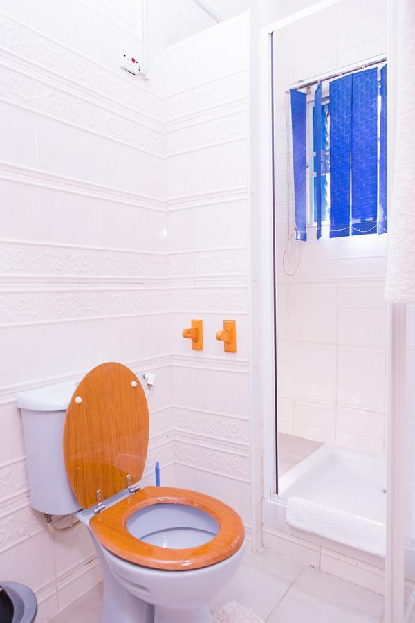 Maxwell Court Apartments อักกรา ภายนอก รูปภาพ