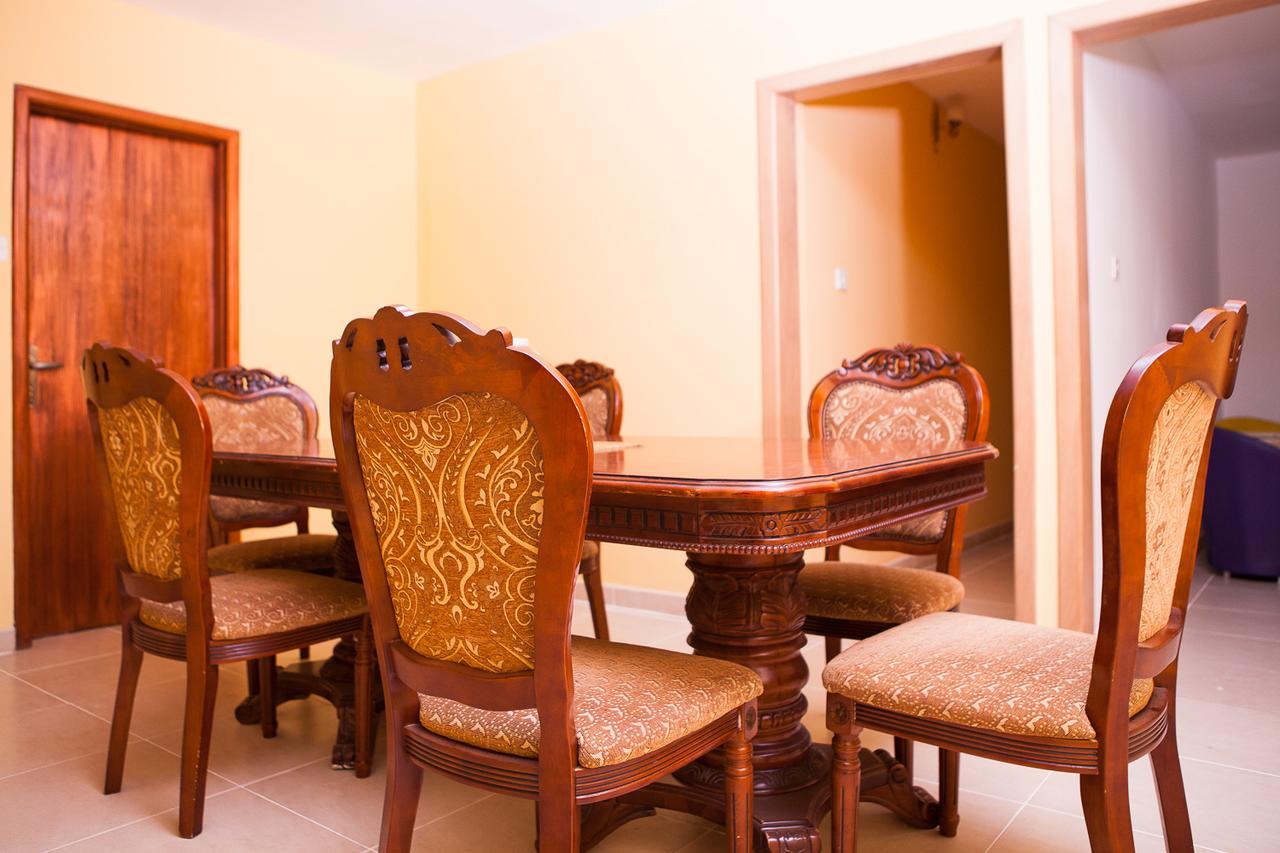 Maxwell Court Apartments อักกรา ภายนอก รูปภาพ