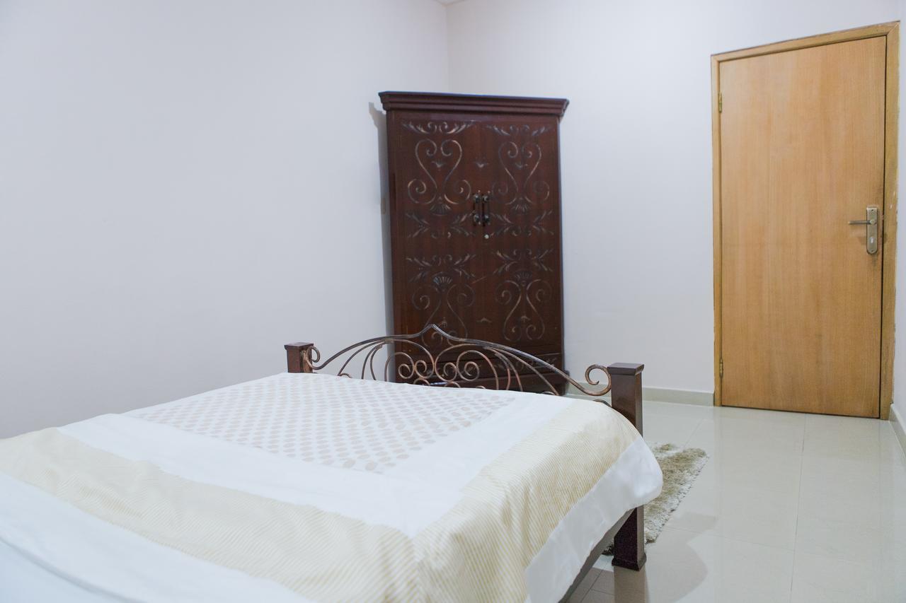 Maxwell Court Apartments อักกรา ภายนอก รูปภาพ