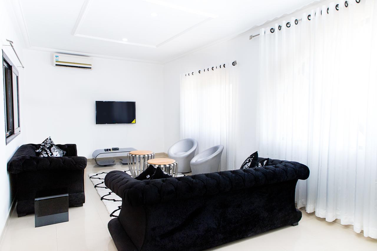 Maxwell Court Apartments อักกรา ภายนอก รูปภาพ