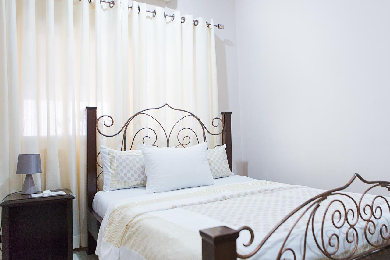 Maxwell Court Apartments อักกรา ภายนอก รูปภาพ