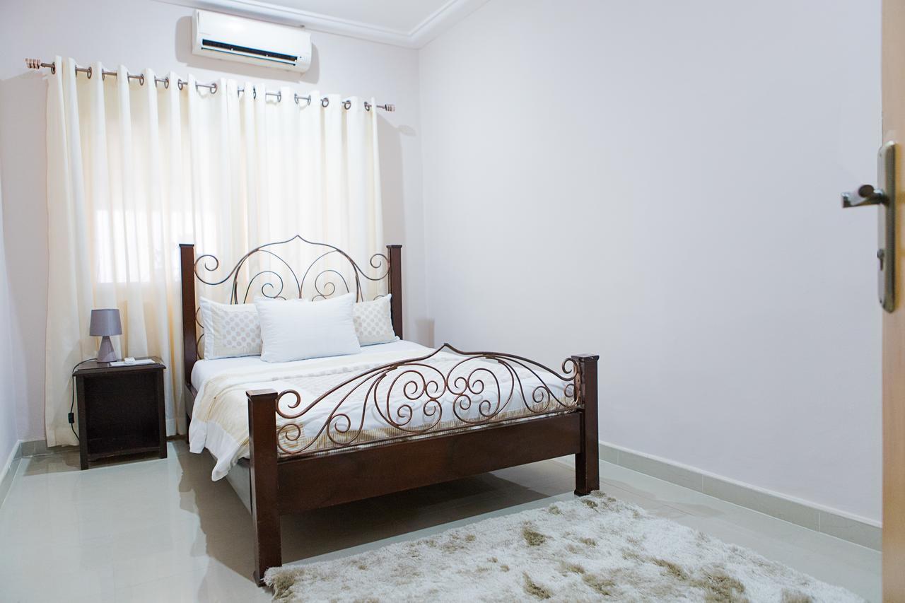 Maxwell Court Apartments อักกรา ภายนอก รูปภาพ