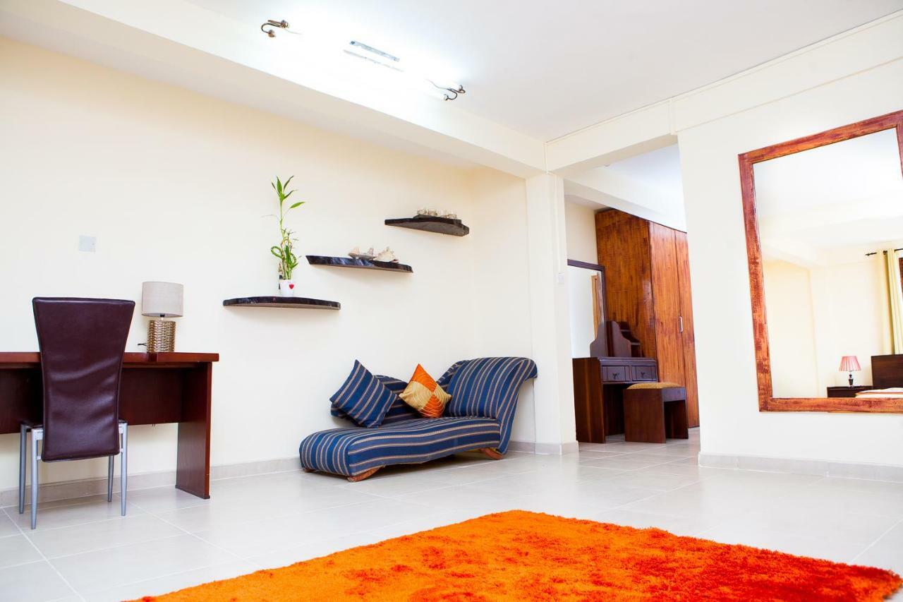 Maxwell Court Apartments อักกรา ภายนอก รูปภาพ