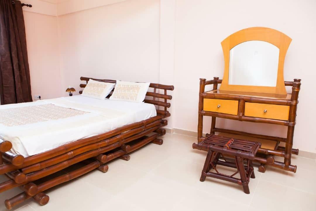 Maxwell Court Apartments อักกรา ภายนอก รูปภาพ